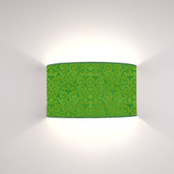 Ventola Arabesco Verde Mela su fondo Smeraldo